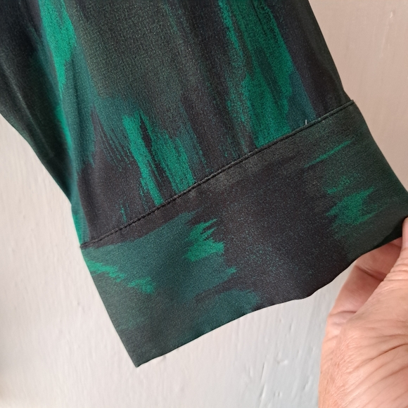 Just Female Neo Long Sleeve Crew Neck Blouse Abstract Print Green & Black SZ M - Picture 5 of 12